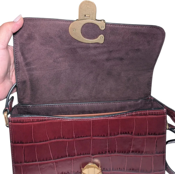 Coach Burgundy Croc-Embossed Leather Bag - Picture 4 of 12